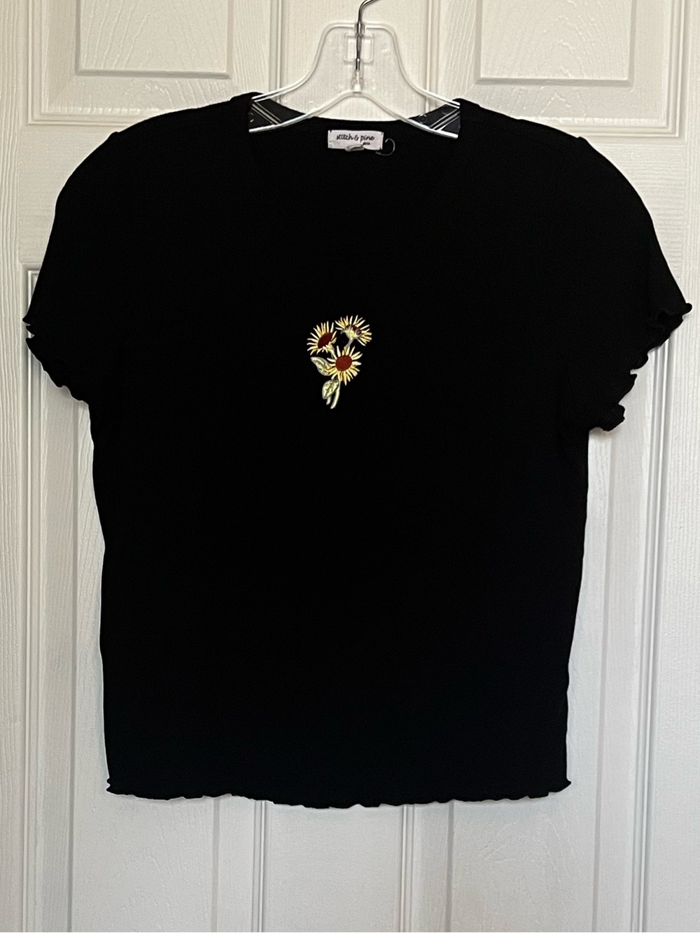 Girls Stitch & Pine Short Sleeve Baby Tee With Sunflower Embroidery   Size XXL